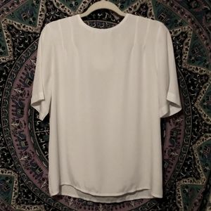 Christie & Jill-Women's Size Medium White Shortsleeve Blouse